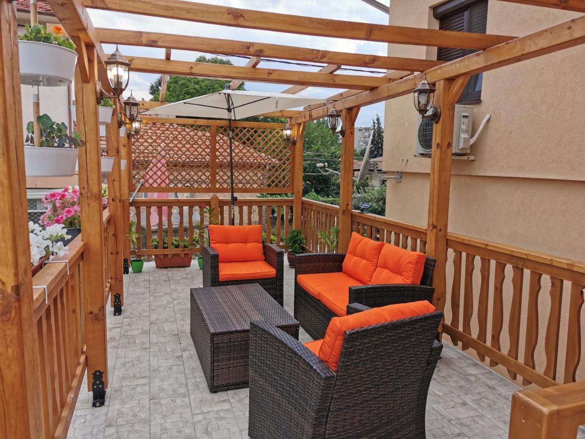 Rose Valley Guest House Kazanlak Kültér fotó