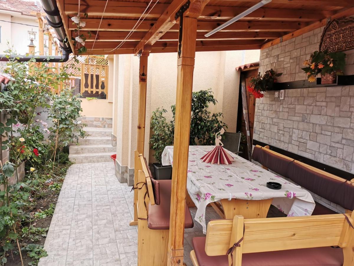 Rose Valley Guest House Kazanlak Kültér fotó