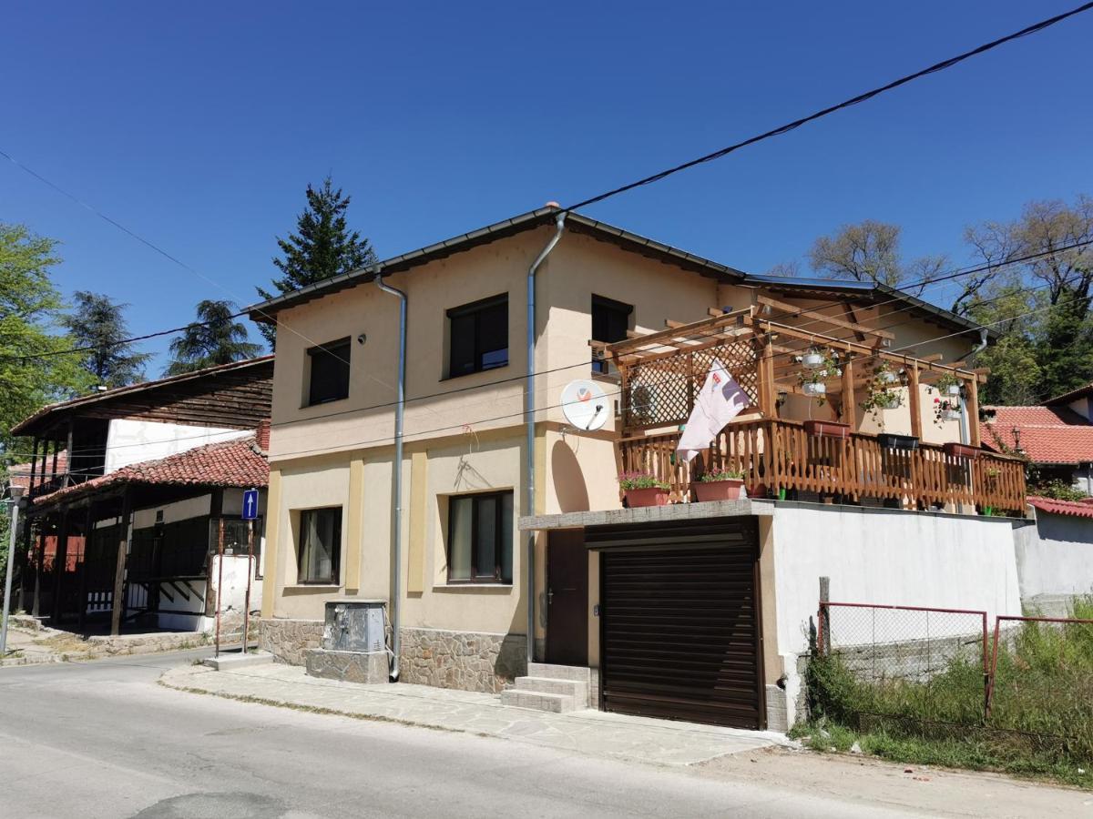 Rose Valley Guest House Kazanlak Kültér fotó