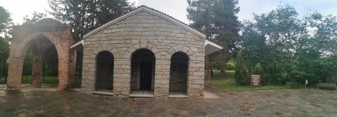 Rose Valley Guest House Kazanlak Kültér fotó
